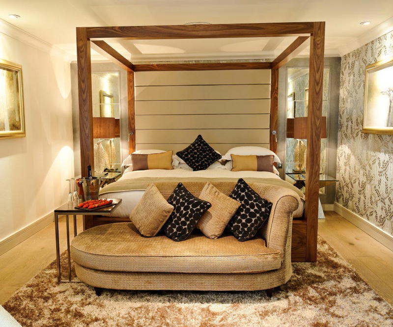 Four Poster Superior King Room