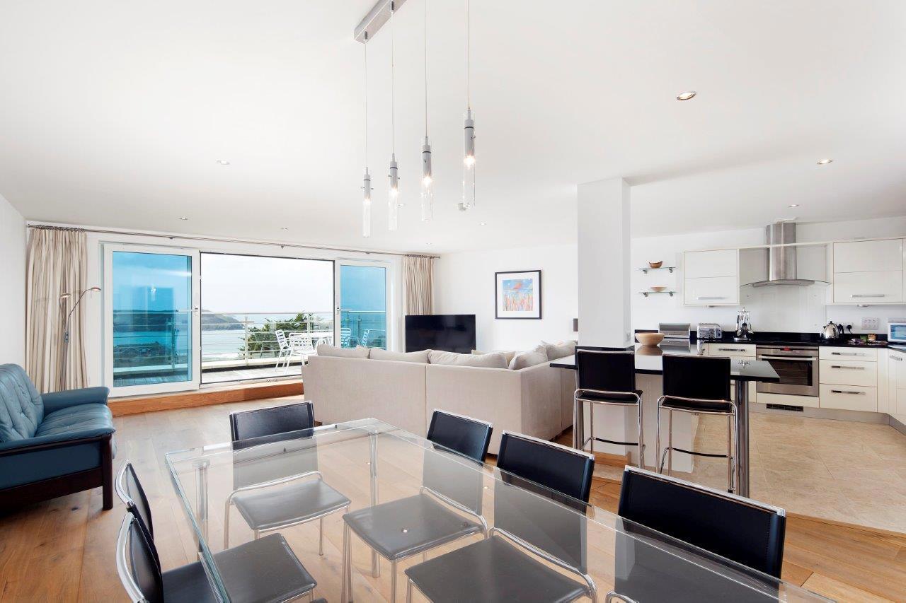 Apartment 305